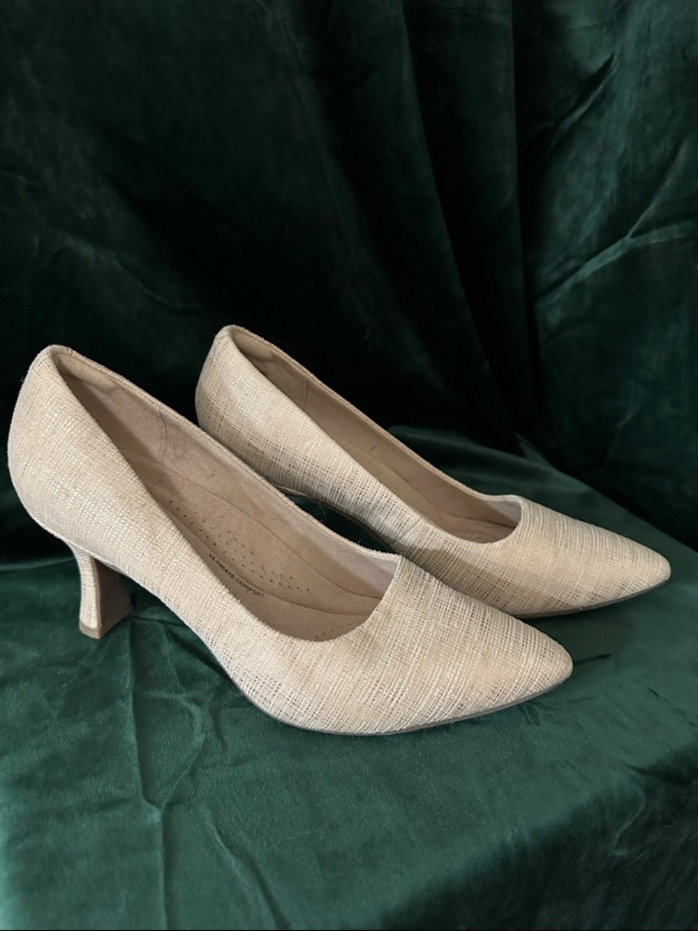 Cream and Subtle Metallic Women's Pointed Toe Heels